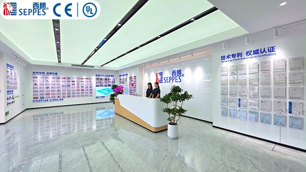 西朗门业企业前厅 西朗门业企业前厅